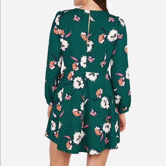 ✨ Floral Elastic Waist Fit And Flare Dress✨ - Picture 2 of 2